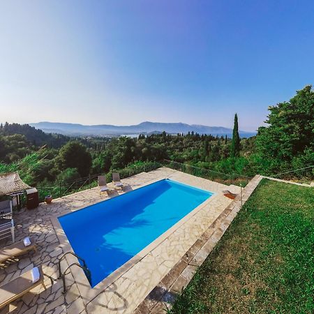 Villa Kira Áfra Exterior photo