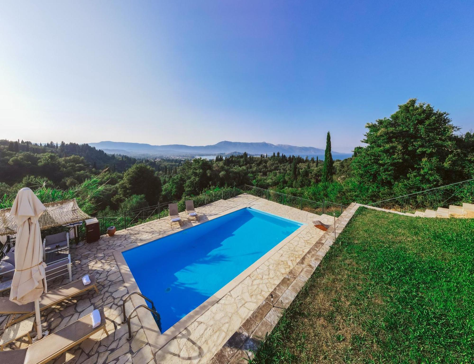 Villa Kira Áfra Exterior photo