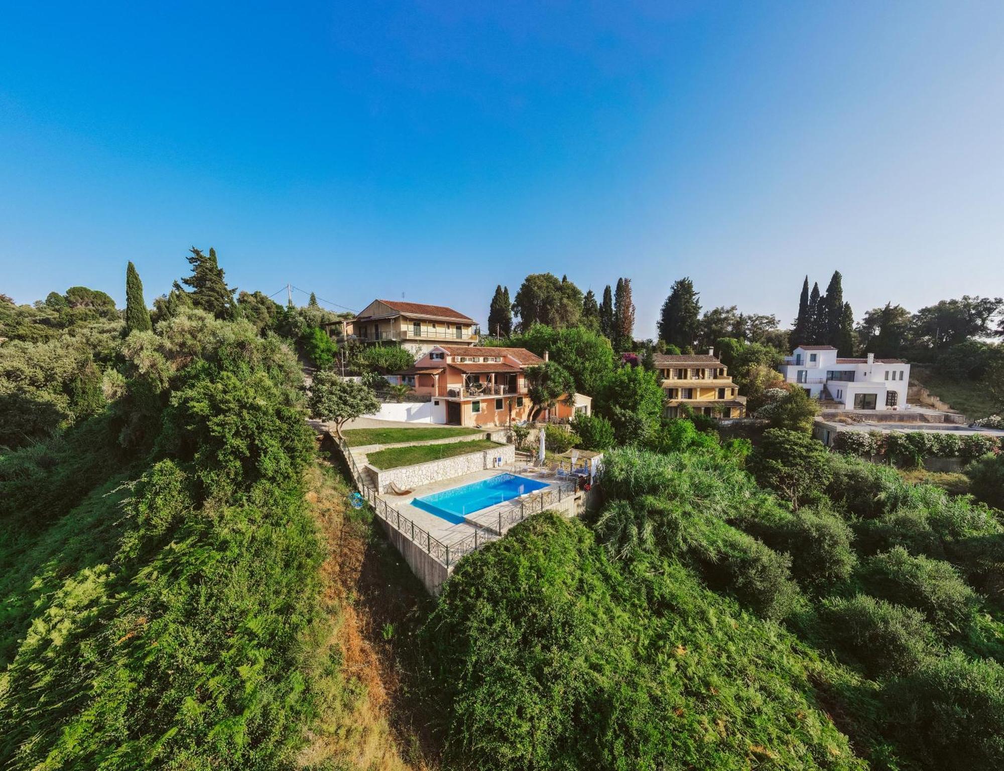 Villa Kira Áfra Exterior photo