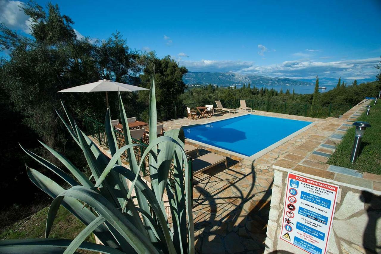Villa Kira Áfra Exterior photo